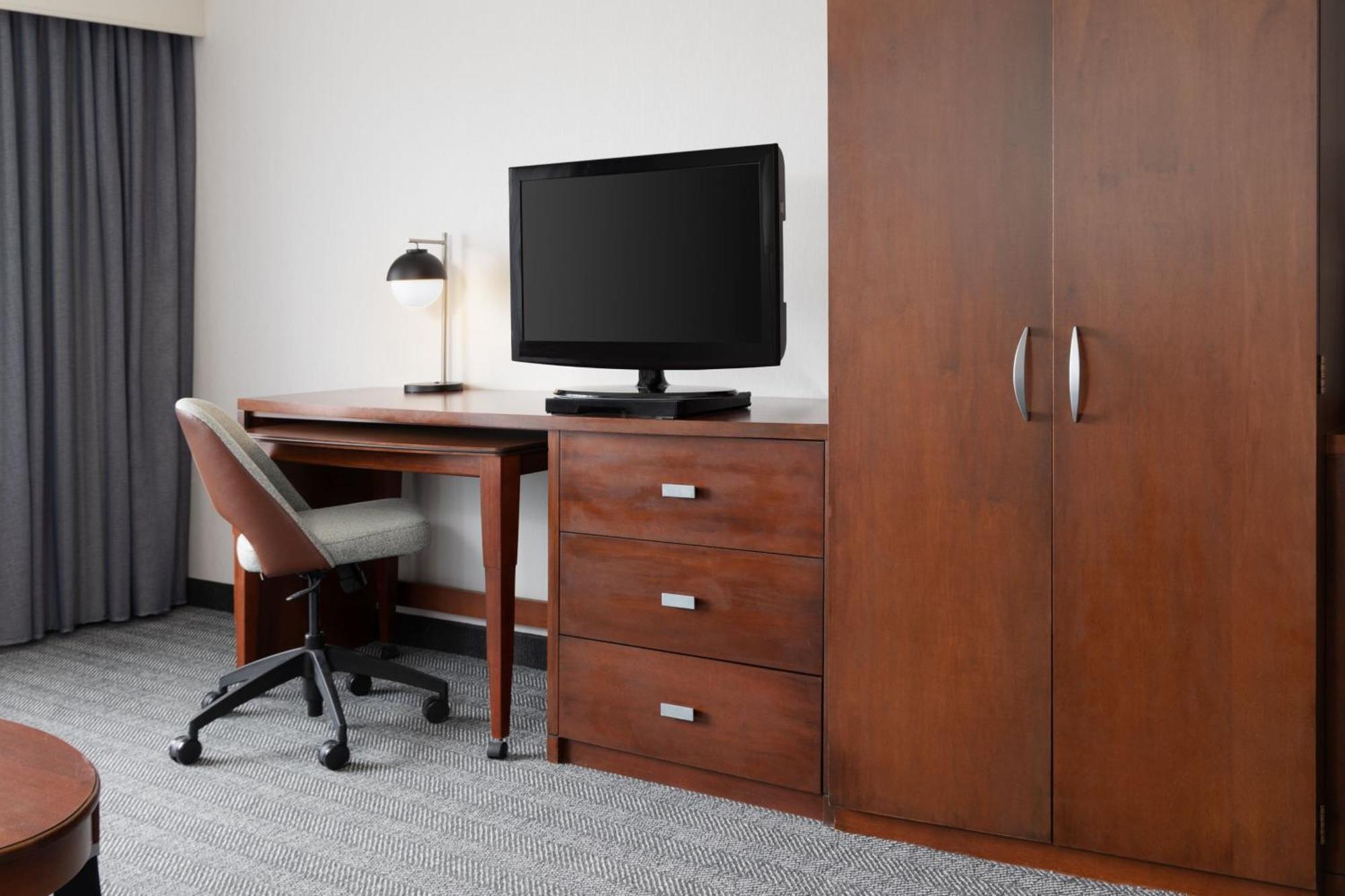 Courtyard By Marriott Ontario Rancho Cucamonga Ξενοδοχείο Εξωτερικό φωτογραφία