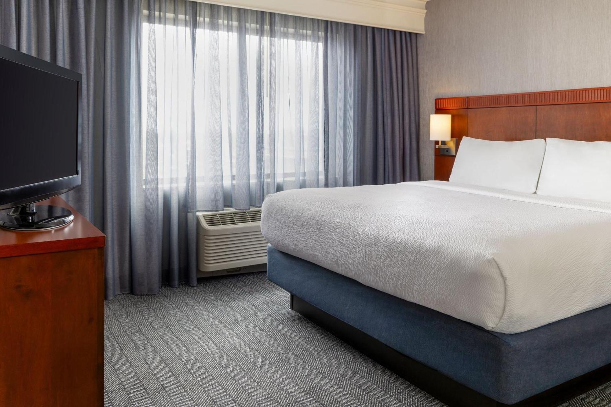Courtyard By Marriott Ontario Rancho Cucamonga Ξενοδοχείο Εξωτερικό φωτογραφία