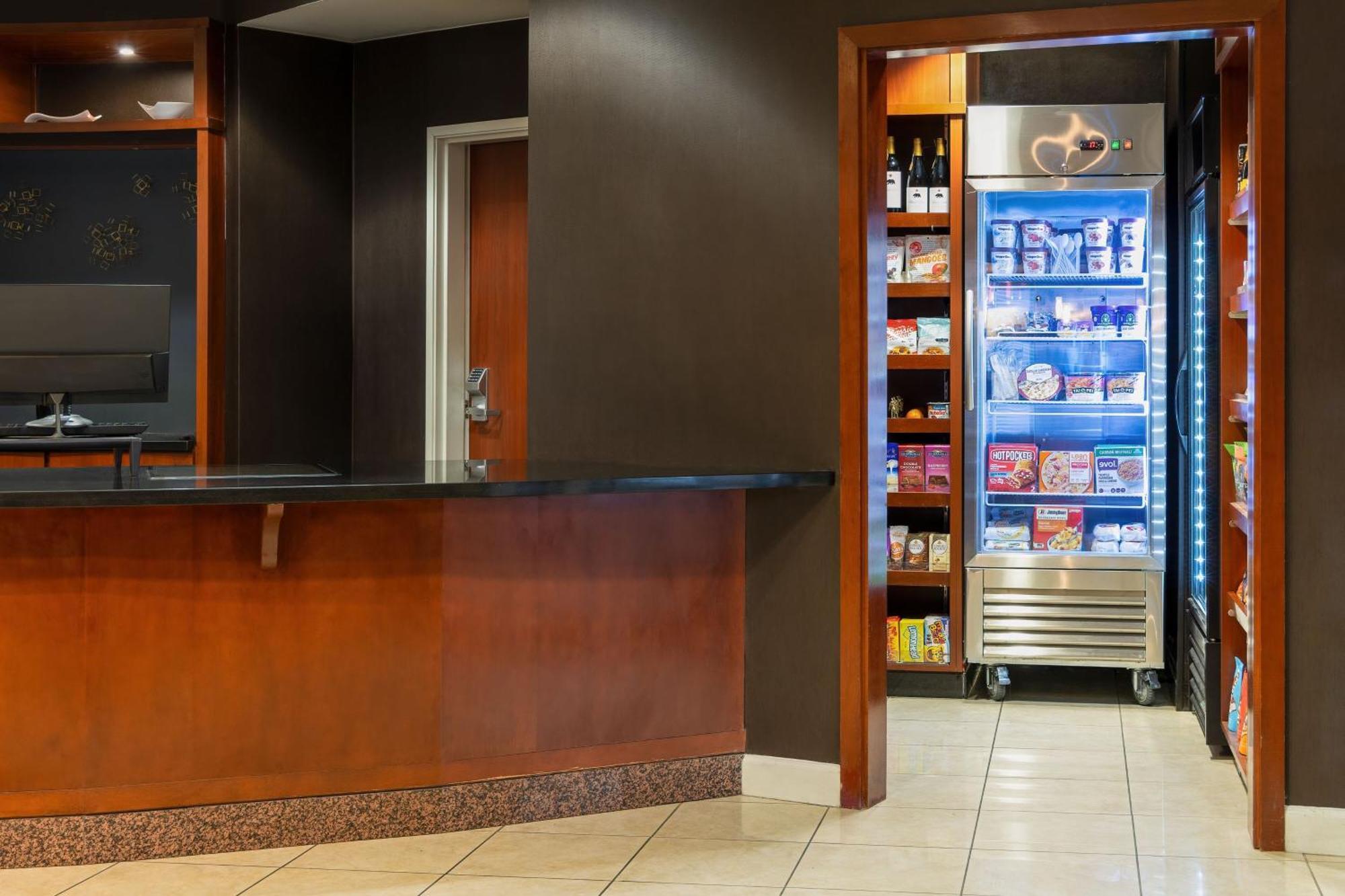 Courtyard By Marriott Ontario Rancho Cucamonga Ξενοδοχείο Εξωτερικό φωτογραφία