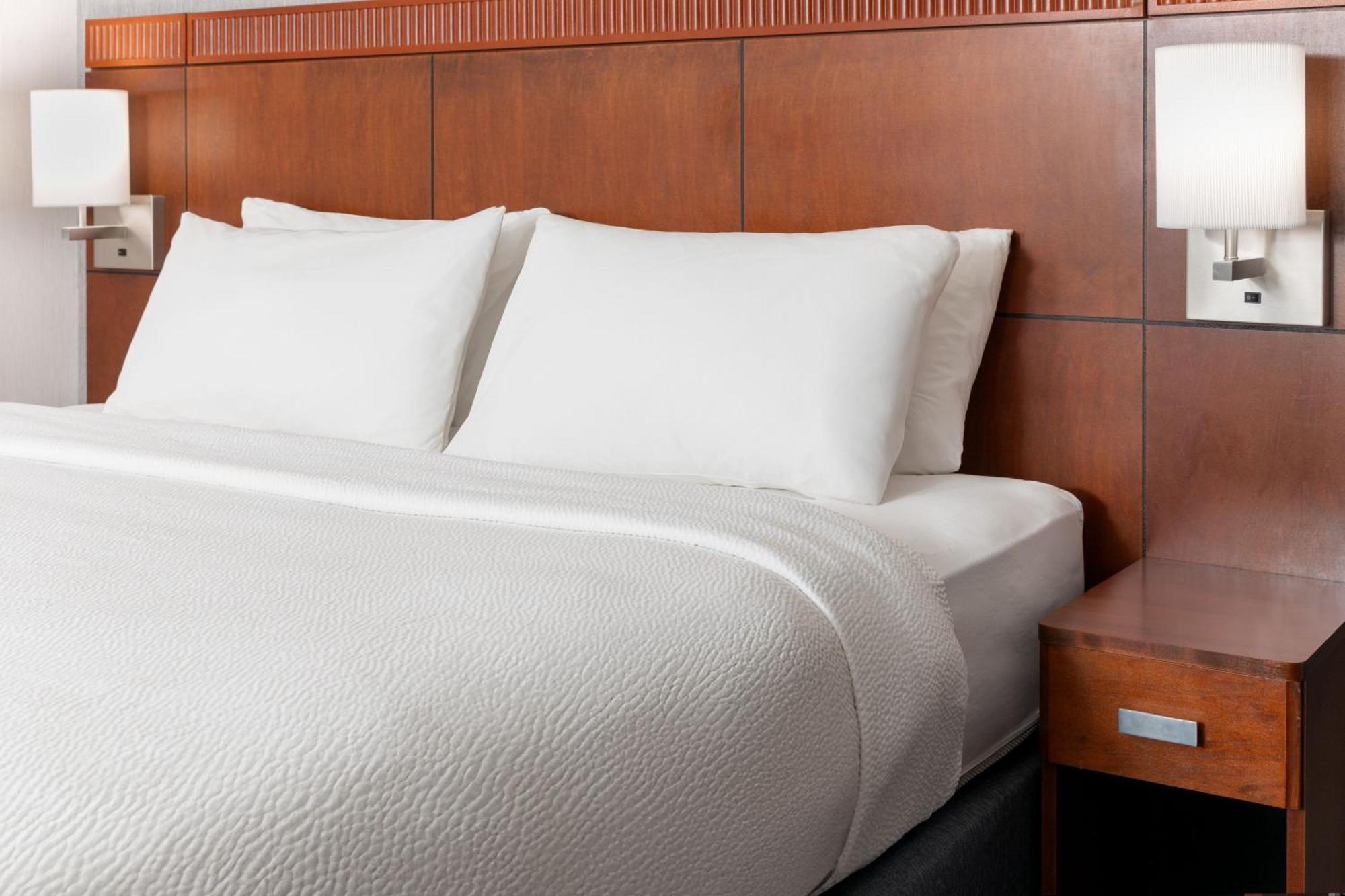 Courtyard By Marriott Ontario Rancho Cucamonga Ξενοδοχείο Εξωτερικό φωτογραφία