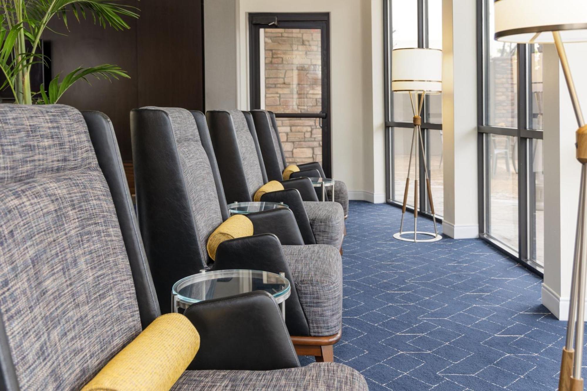 Courtyard By Marriott Ontario Rancho Cucamonga Ξενοδοχείο Εξωτερικό φωτογραφία