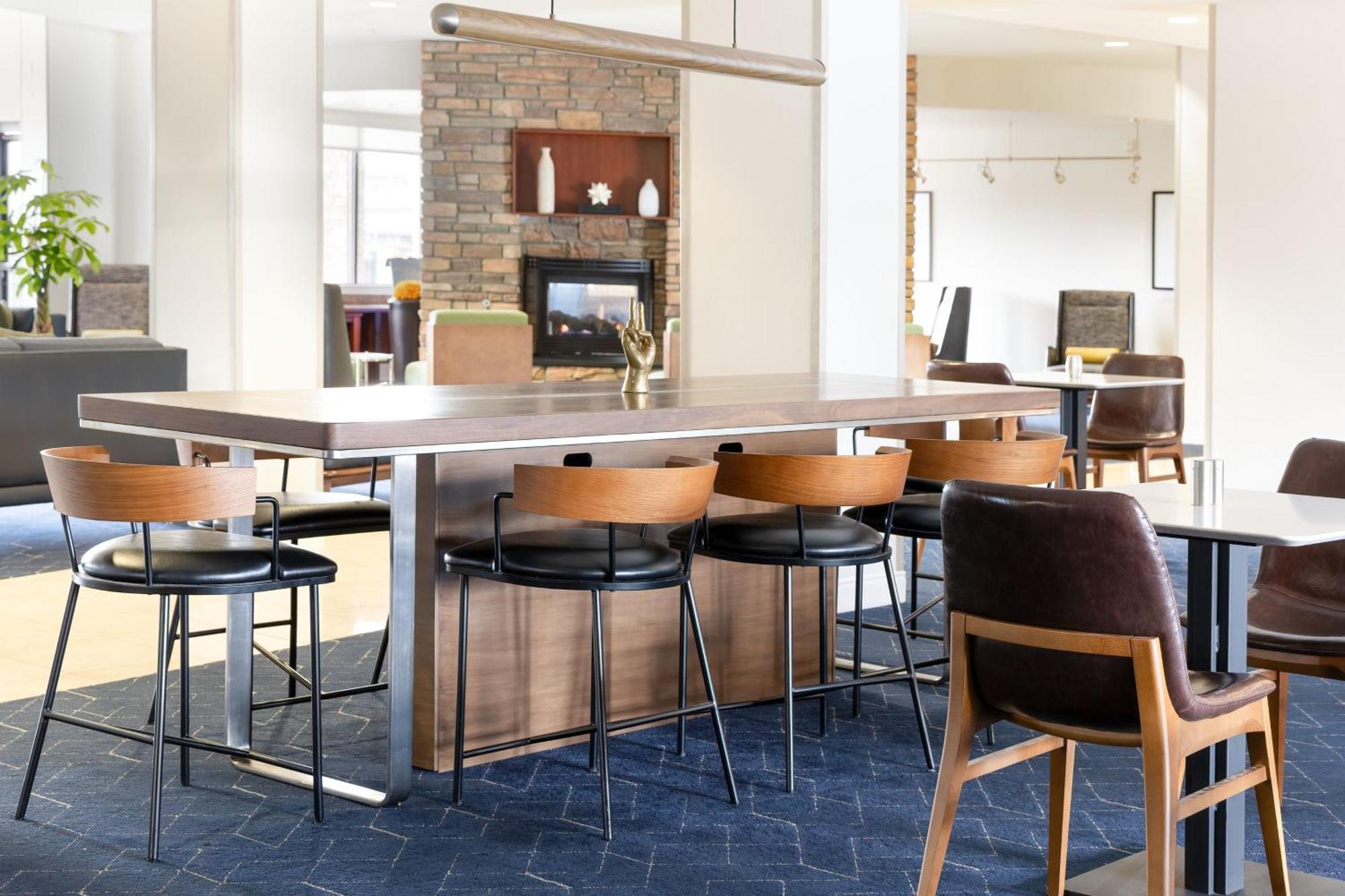 Courtyard By Marriott Ontario Rancho Cucamonga Ξενοδοχείο Εξωτερικό φωτογραφία