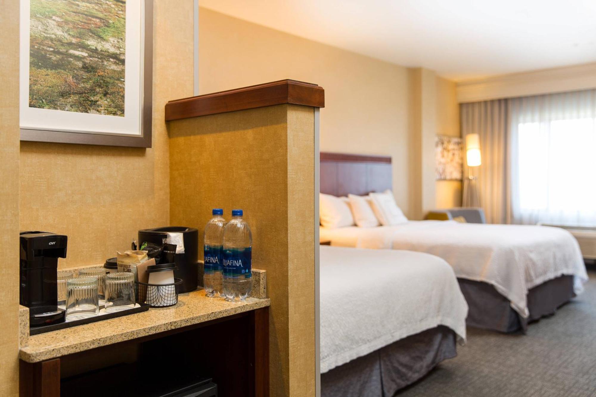 Courtyard By Marriott Ontario Rancho Cucamonga Ξενοδοχείο Εξωτερικό φωτογραφία