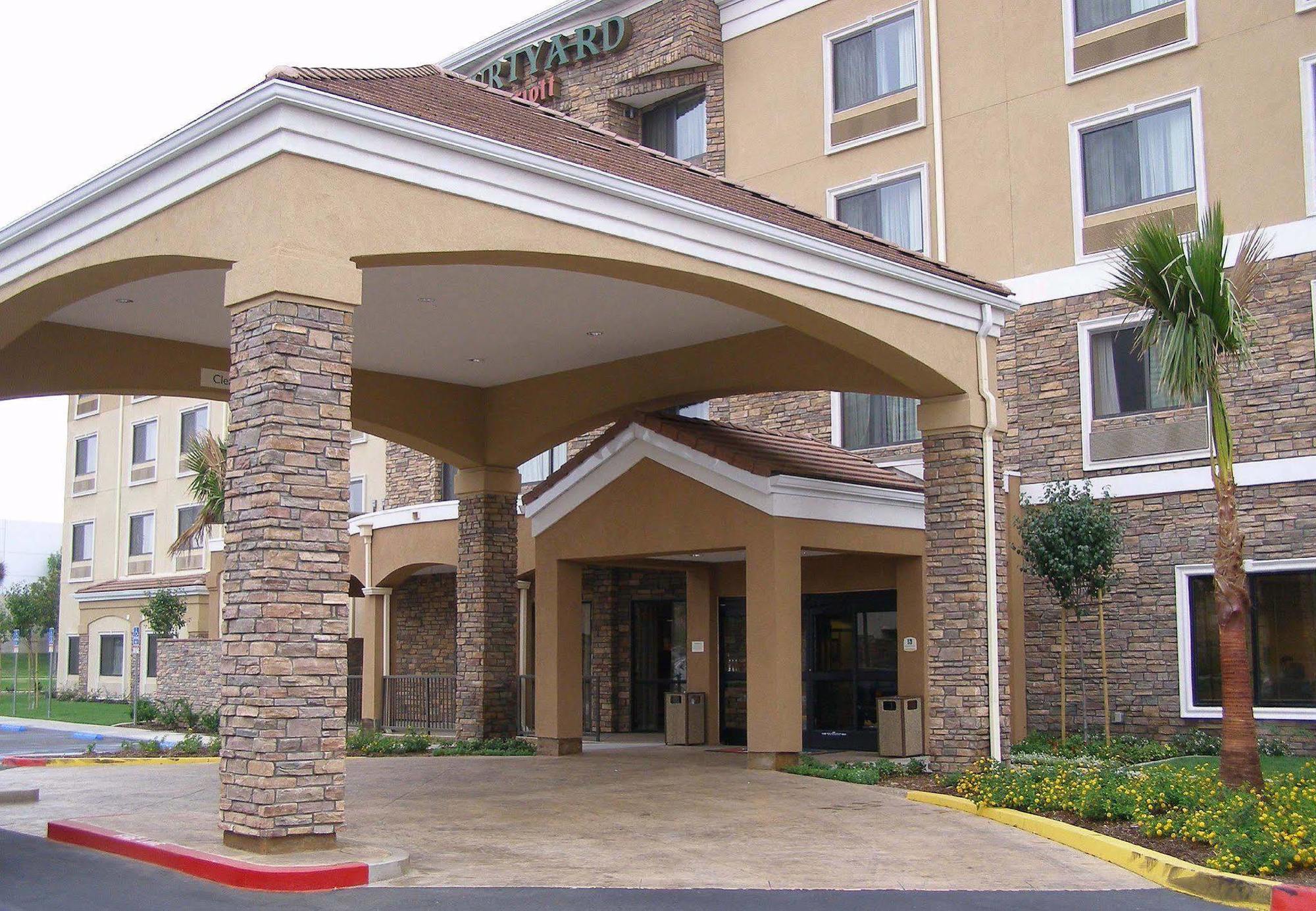 Courtyard By Marriott Ontario Rancho Cucamonga Ξενοδοχείο Εξωτερικό φωτογραφία